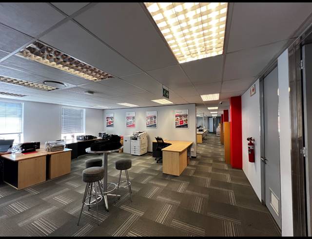 597M² OFFICE TO LET IN BELLVILLE CENTRAL